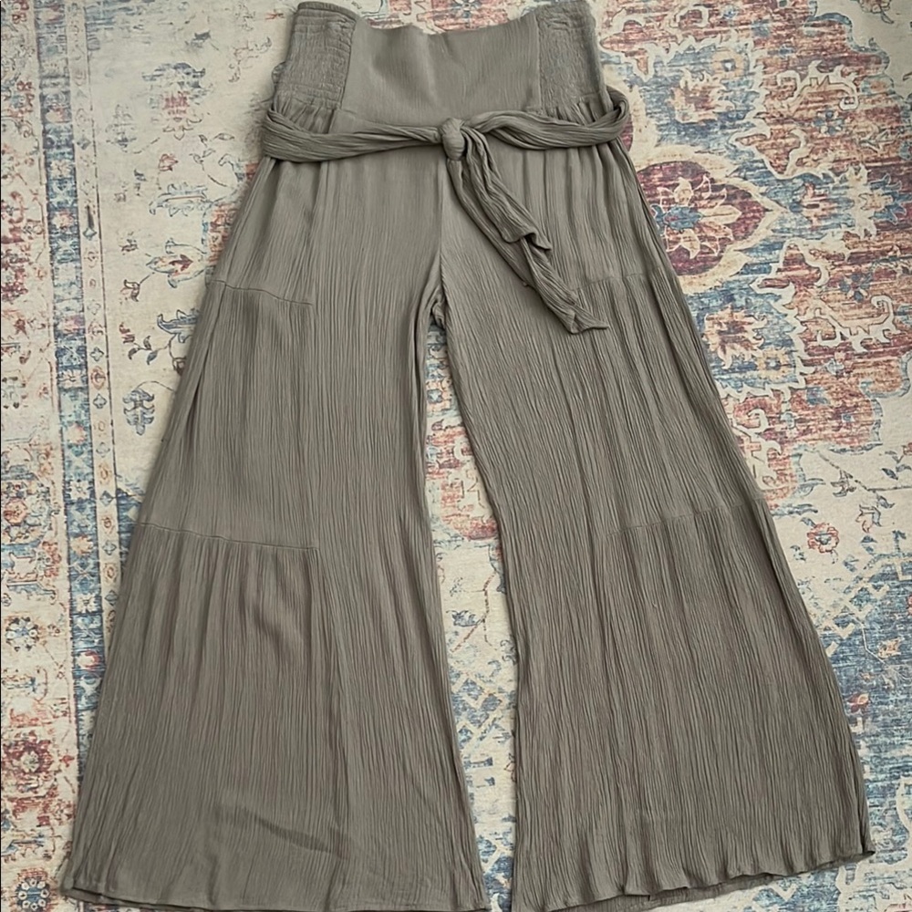 Elegant Olive Wide-Leg Pants